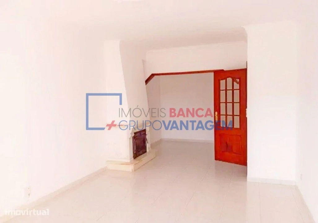 Apartamento T1 para Venda em Queluz e Belas Foto 6