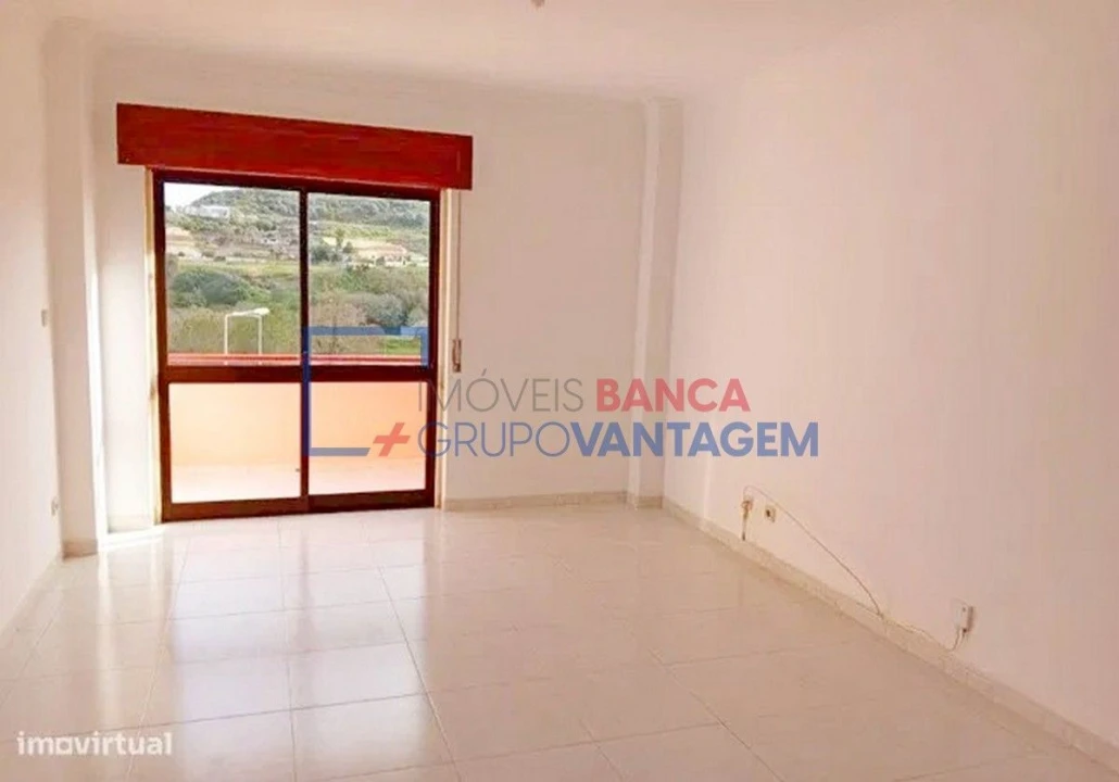 Apartamento T1 para Venda em Queluz e Belas Foto 7