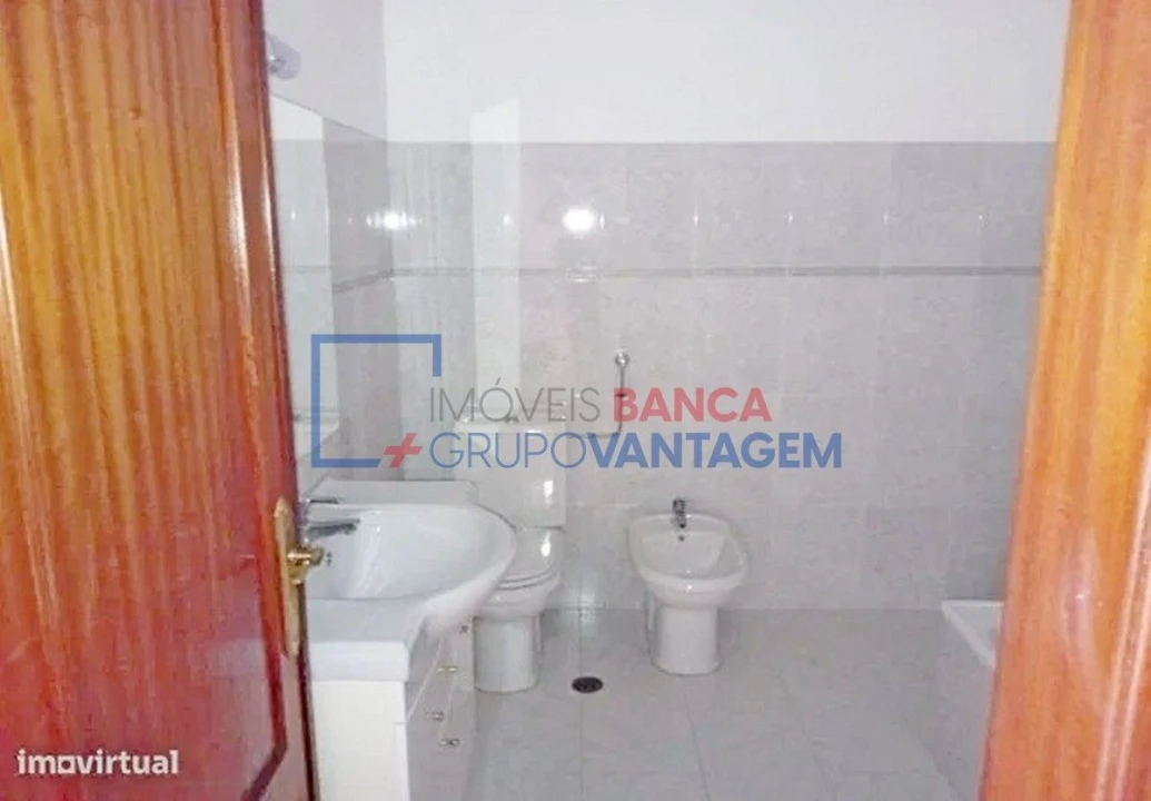 Apartamento T1 para Venda em Queluz e Belas Foto 11