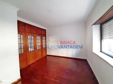 Apartamento T1 para Venda em Queluz e Belas