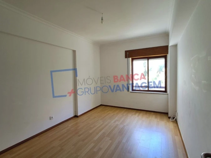 Apartamento T2 para Venda em Cacém e São Marcos Foto 16