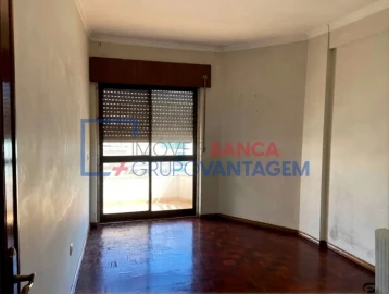 Apartamento T2 para Venda em Cacém e São Marcos