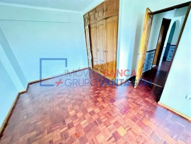 Apartamento T2 para Venda em Cacém e São Marcos Foto 6