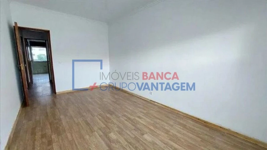 Apartamento T2 para Venda em Rio de Mouro Foto 6