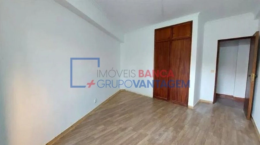 Apartamento T2 para Venda em Rio de Mouro Foto 8