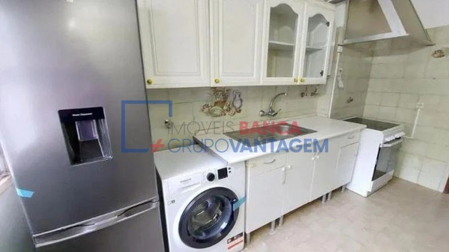 Apartamento T2 para Venda em Rio de Mouro Foto 9