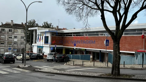 Apartamento T2 para Venda em Agualva e Mira-Sintra