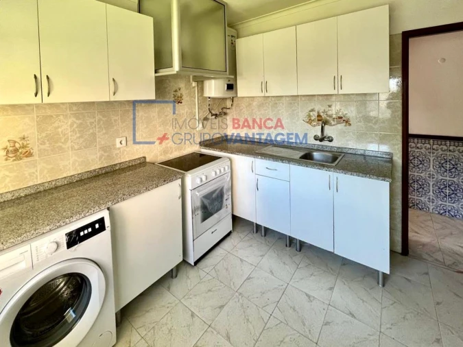 Apartamento T2 para Venda em Agualva e Mira-Sintra Foto 11