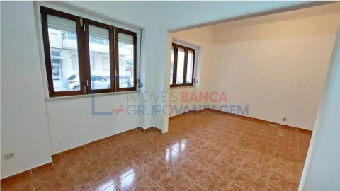 Apartamento T2 para Venda em Algueirão-Mem Martins