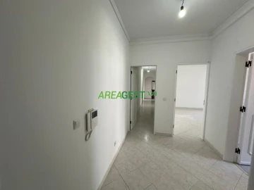 Apartamento T2 para Arrendamento em Lumiar
