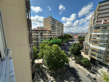 Apartamento T2 para Arrendamento em Lumiar