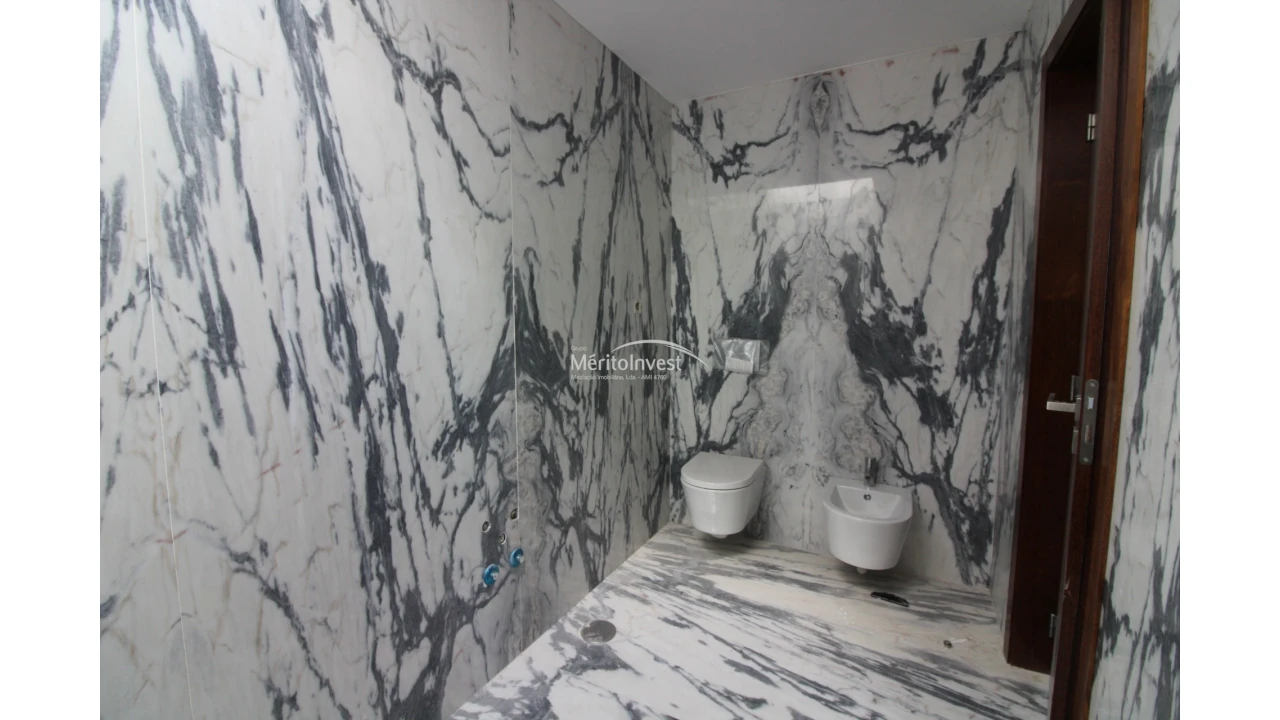 Moradia T4 para Venda em Abade de Neiva Foto 10