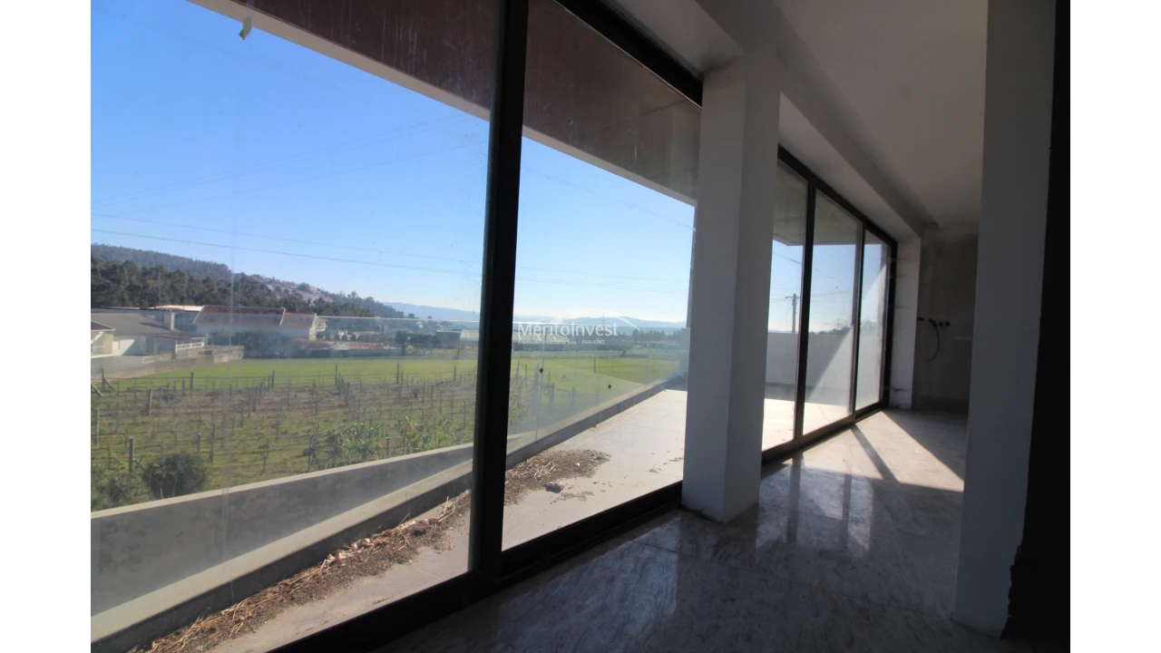 Moradia T4 para Venda em Abade de Neiva Foto 5