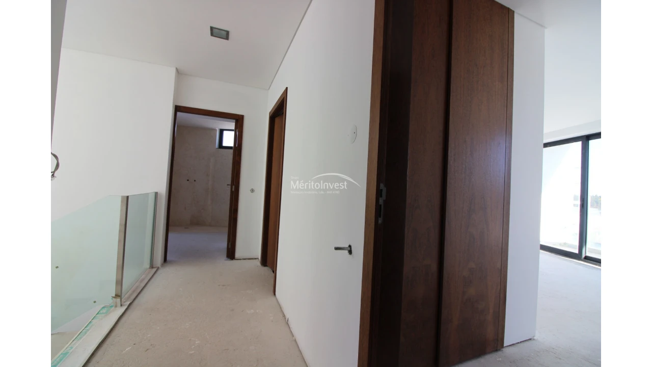 Moradia T4 para Venda em Abade de Neiva Foto 11