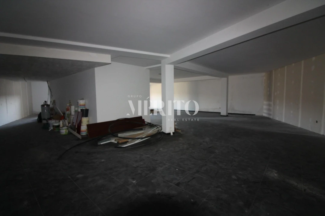 Moradia T4 para Venda em Abade de Neiva Foto 19