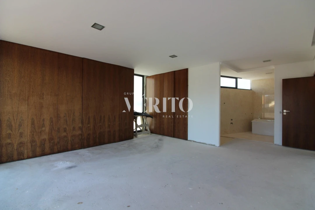 Moradia T4 para Venda em Abade de Neiva Foto 15