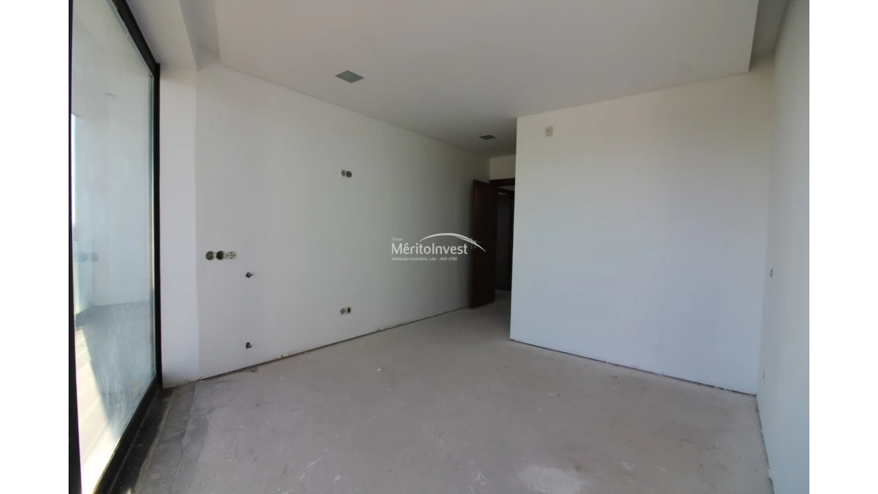 Moradia T4 para Venda em Abade de Neiva Foto 13