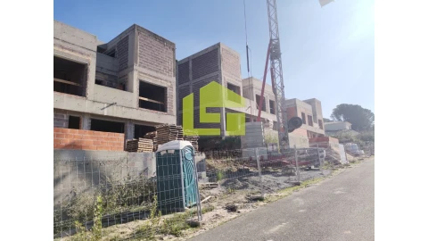 Moradia T3 para Venda em Antuzede e Vil de Matos