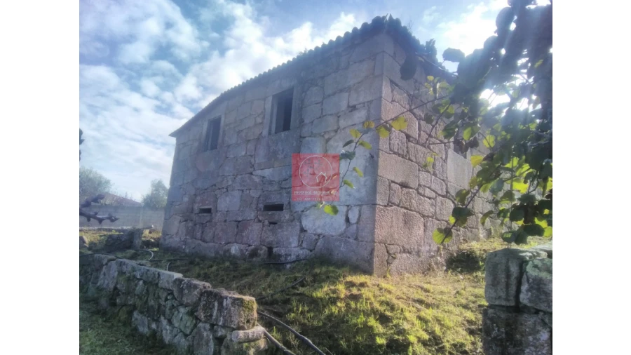 Quinta T2 para Venda em Perelhal Foto 2