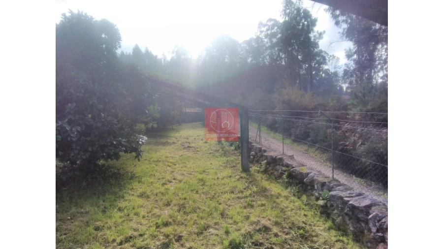 Quinta T2 para Venda em Perelhal Foto 23