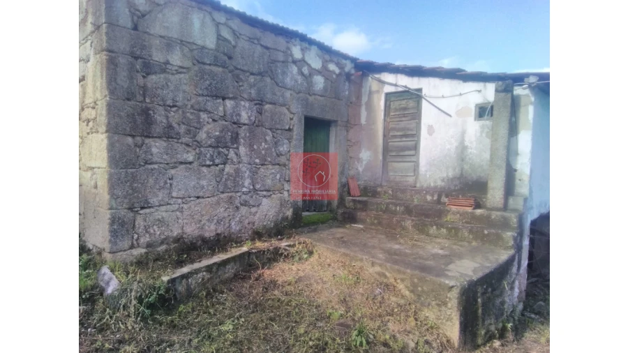 Quinta T2 para Venda em Perelhal Foto 3