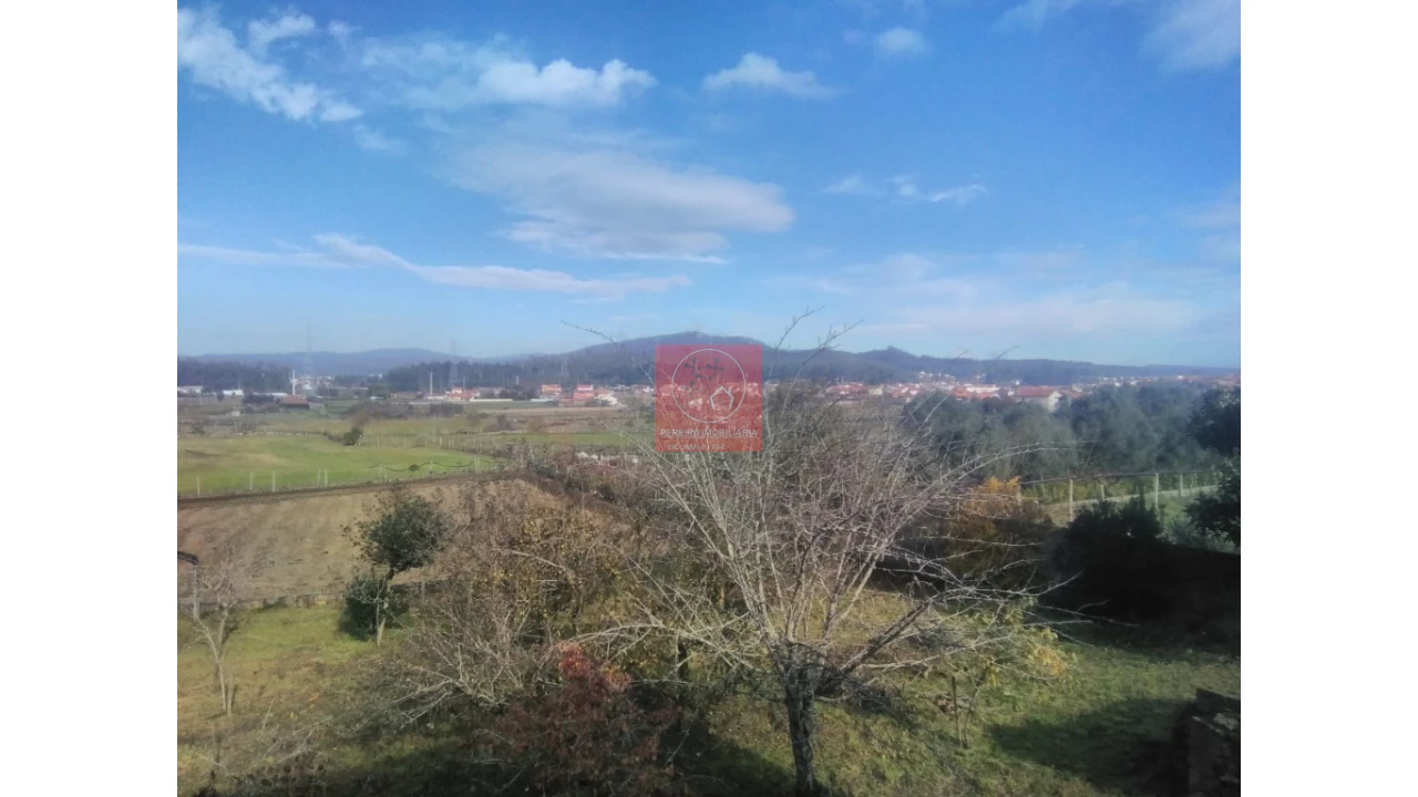 Quinta T2 para Venda em Perelhal Foto 17