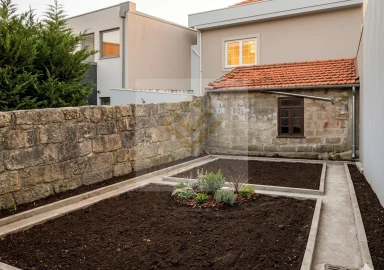 Moradia T3 para Venda em Aldoar, Foz do Douro e Nevogilde
