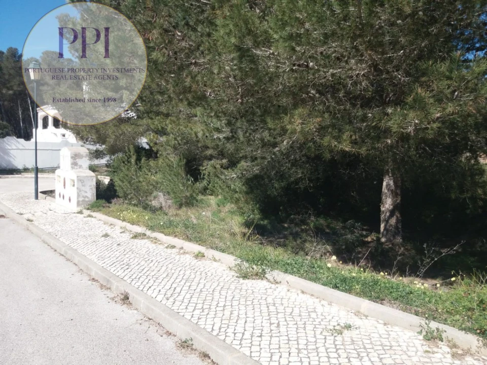 Terreno para Venda em Budens Foto 2