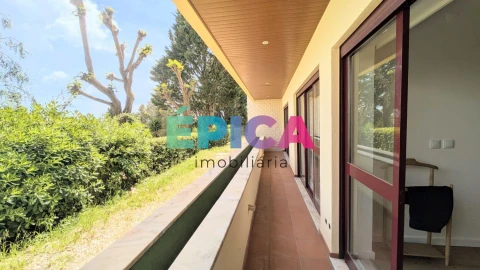 Apartamento T4 para Venda em Queluz e Belas