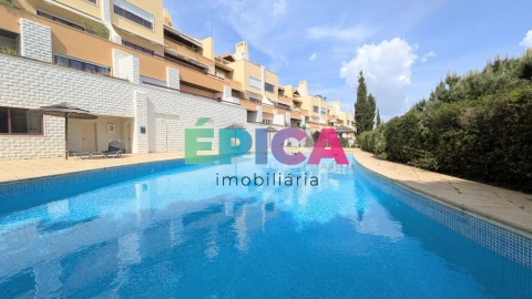 Apartamento T4 para Venda em Queluz e Belas