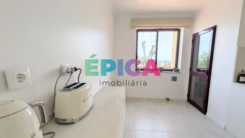 Apartamento T4 para Venda em Queluz e Belas