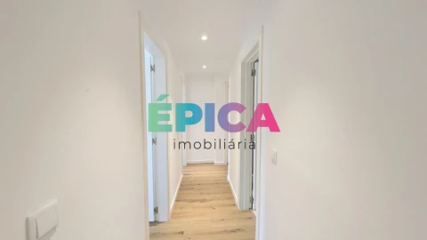 Apartamento T4 para Venda em Queluz e Belas