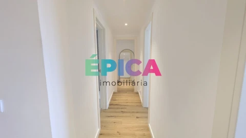 Apartamento T4 para Venda em Queluz e Belas