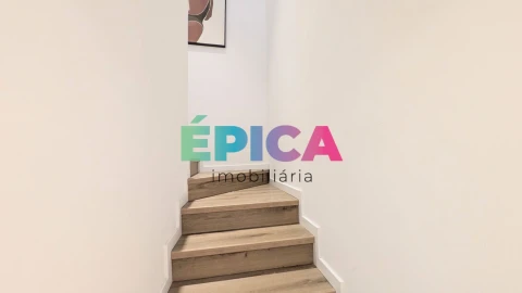 Apartamento T4 para Venda em Queluz e Belas