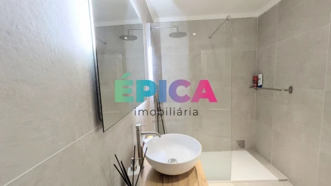 Apartamento T4 para Venda em Queluz e Belas
