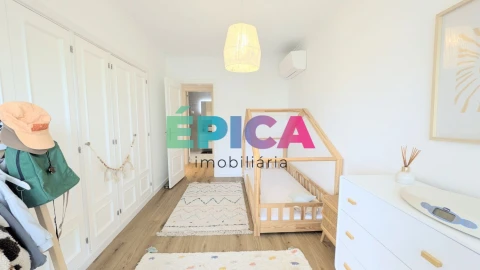 Apartamento T4 para Venda em Queluz e Belas