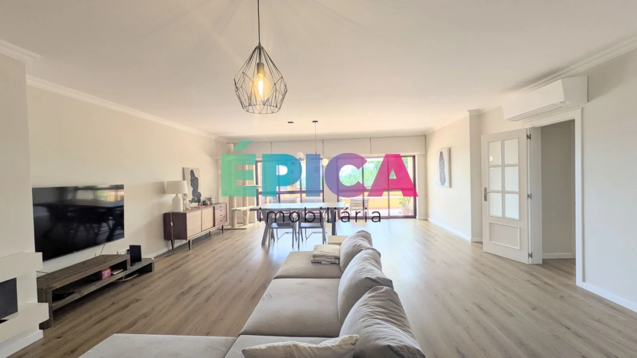 Apartamento T4 para Venda em Queluz e Belas Foto 2