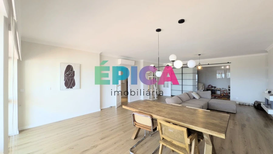 Apartamento T4 para Venda em Queluz e Belas Foto 9