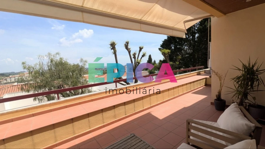 Apartamento T4 para Venda em Queluz e Belas Foto 2