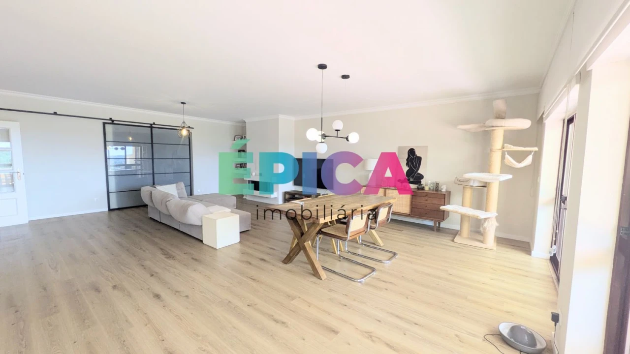 Apartamento T4 para Venda em Queluz e Belas Foto 12