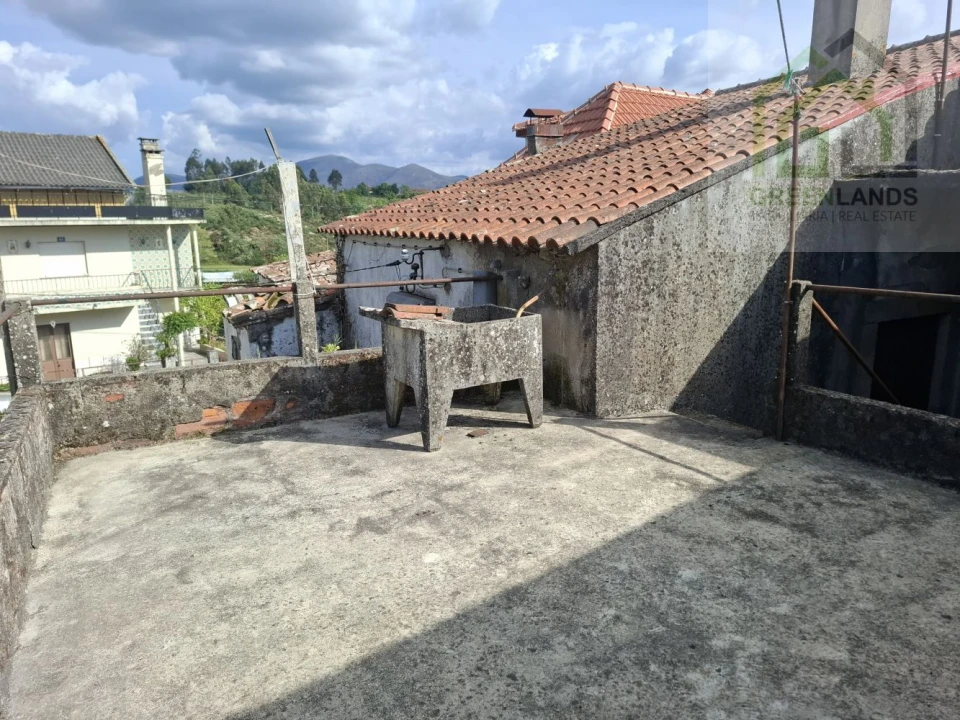 Moradia T2 para Venda em Nogueira do Cravo Foto 7