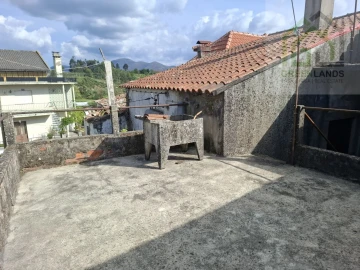 Moradia T2 para Venda em Nogueira do Cravo