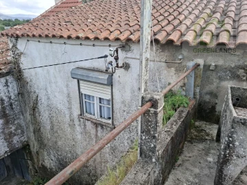 Moradia T2 para Venda em Nogueira do Cravo