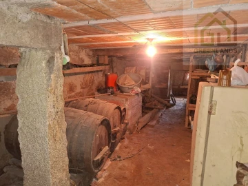 Moradia T2 para Venda em Nogueira do Cravo