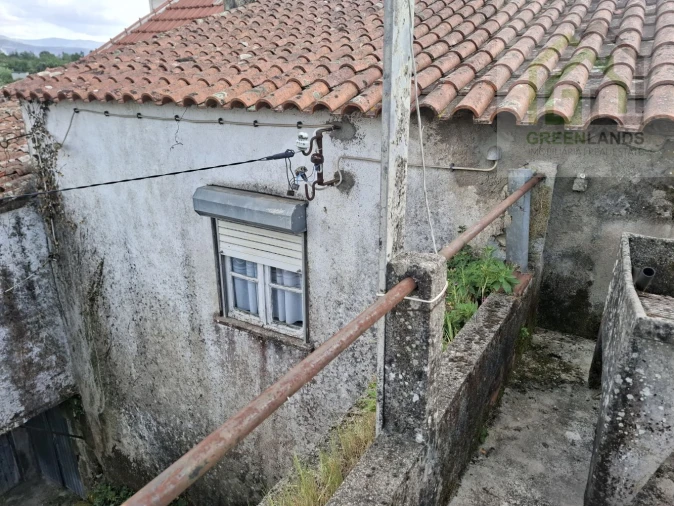 Moradia T2 para Venda em Nogueira do Cravo Foto 10