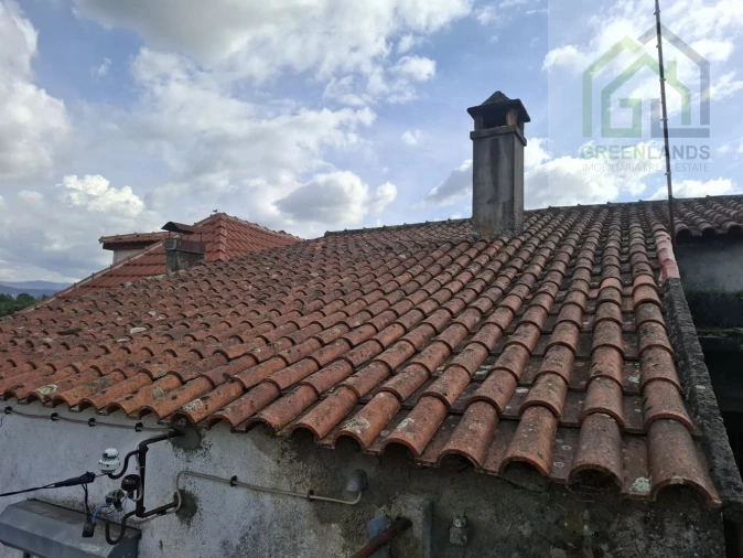 Moradia T2 para Venda em Nogueira do Cravo Foto 9