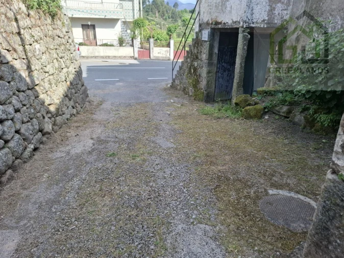 Moradia T2 para Venda em Nogueira do Cravo Foto 16