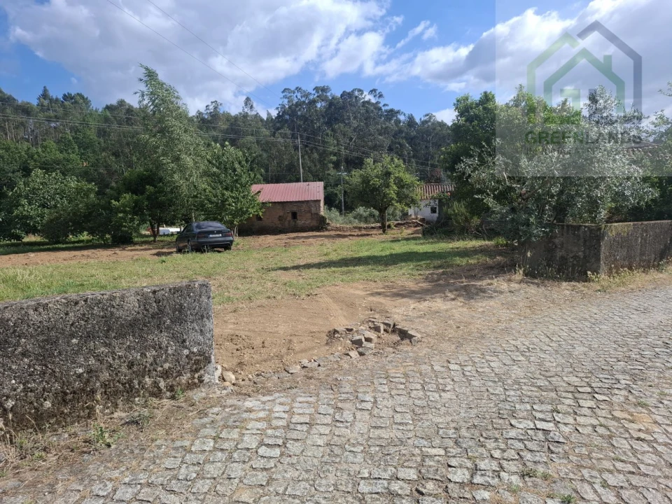 Moradia T4 para Venda em Espariz e Sinde Foto 4
