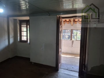 Moradia T4 para Venda em Espariz e Sinde