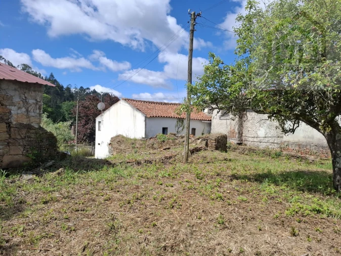 Moradia T4 para Venda em Espariz e Sinde Foto 17